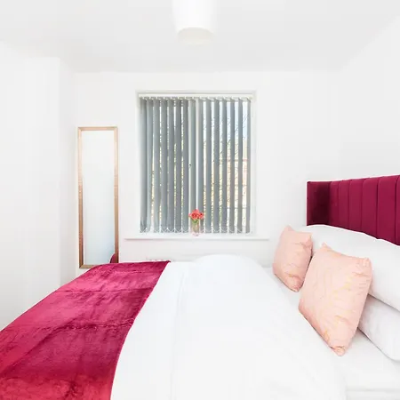 Newly Renovated - 4 Bedroom Anchor House - Close To Jq, Birmingham City Centre - Groups & Contractors Экстерьер фото