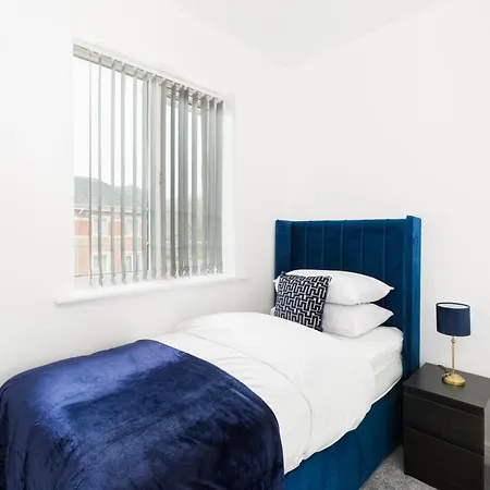 Newly Renovated - 4 Bedroom Anchor House - Close To Jq, Birmingham City Centre - Groups & Contractors Экстерьер фото