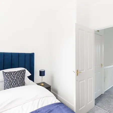 Newly Renovated - 4 Bedroom Anchor House - Close To Jq, Birmingham City Centre - Groups & Contractors Экстерьер фото