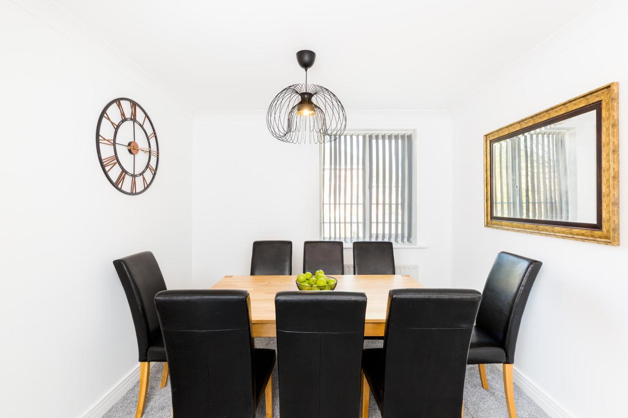 Holiday home Newly Renovated - 4 Bedroom Anchor House - Close To Jq, Centre - Groups & Contractors Birmingham