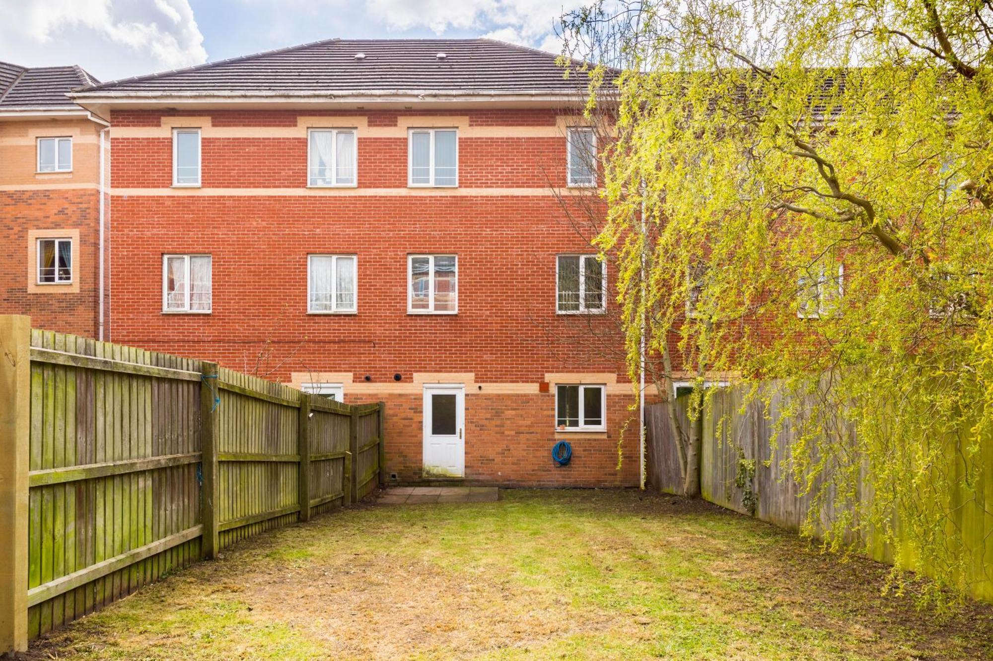 Newly Renovated - 4 Bedroom Anchor House - Close To Jq, Centre - Groups & Contractors Birmingham